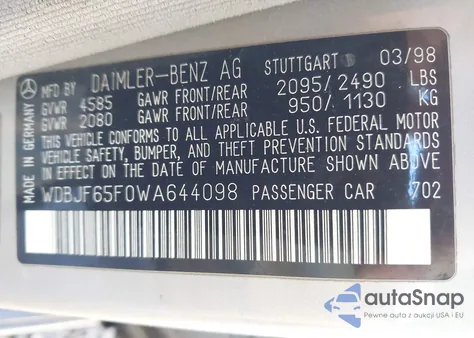 1998 Mercedes-Benz E 320 z USA, uszkodzony, nr VIN WDBJF65F0WA644098